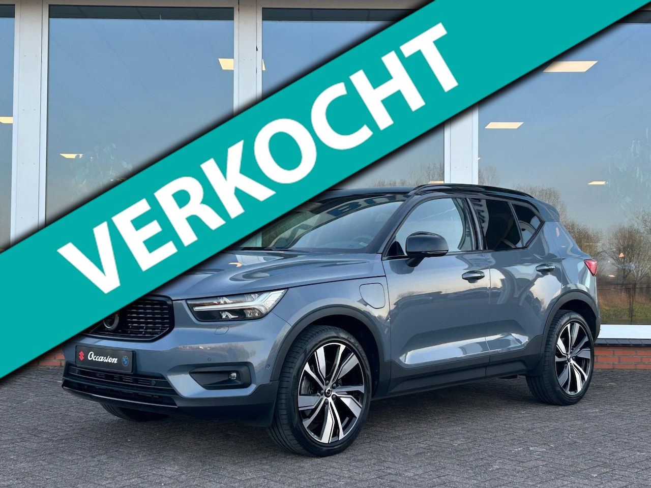 Volvo XC40 - 1.5 T5 Plug-in hybrid Plus Dark - Leder - Panorama - 20 inch - Pilot Assist - Trekhaak - AutoWereld.nl