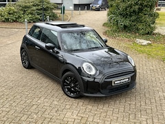 MINI Cooper - - Camera - Leer - Sportstoelen - Panoramadak - CarPlay - Alarm - Led - Dab - Pdc