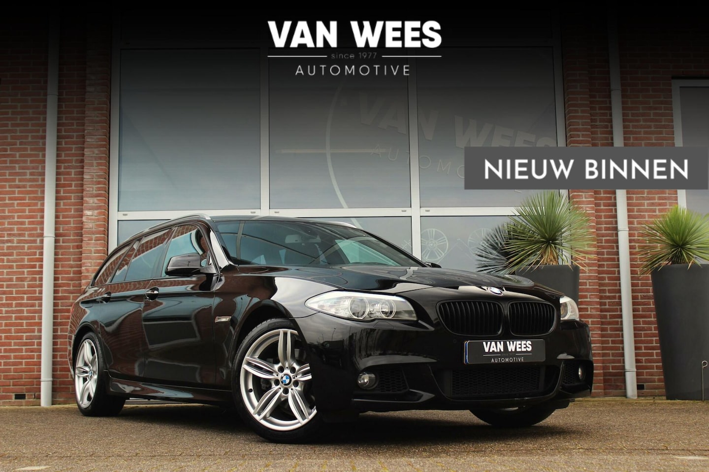 BMW 5-serie Touring - 520i F11 Executive | M-sport | M-pakket | NL auto | Automaat | Trekhaak | 184 pk | Sportst - AutoWereld.nl