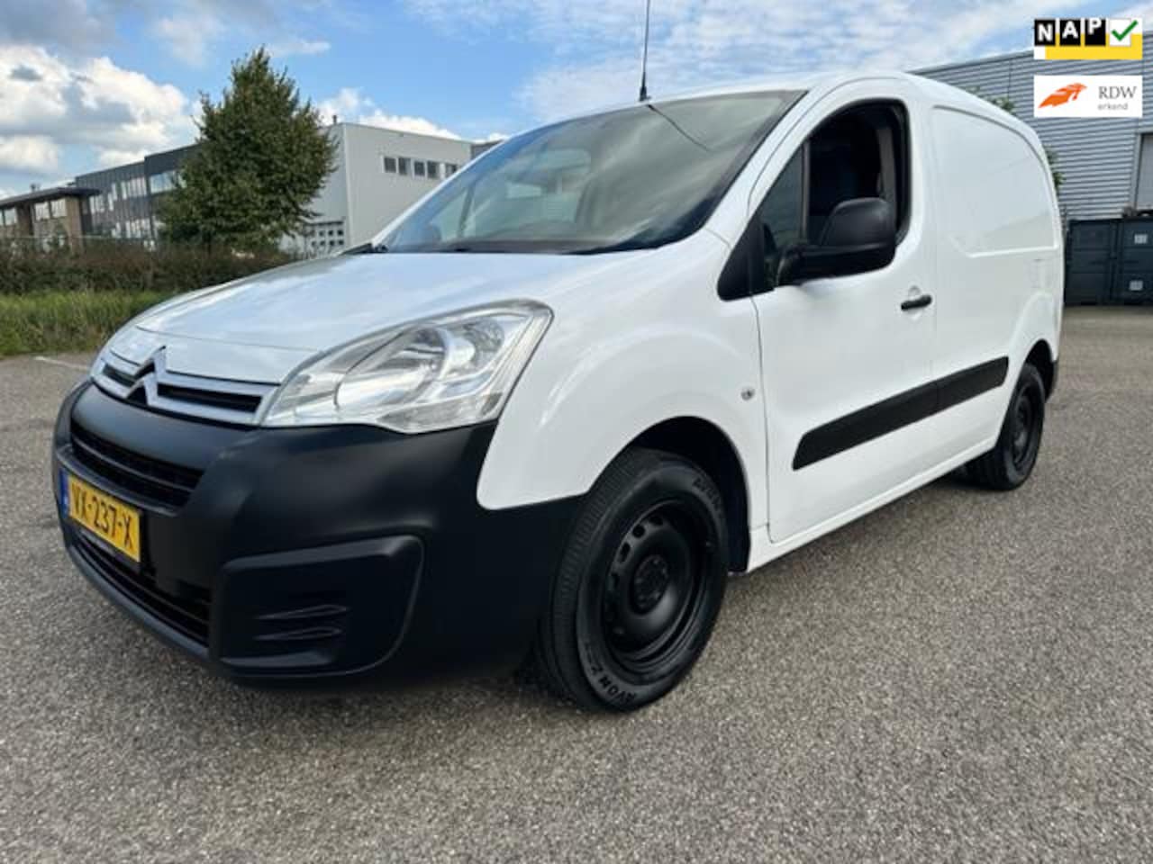 Citroën Berlingo - 1.6 75 BJ 7-2016 APK 3-2026 EX BTW !! - AutoWereld.nl