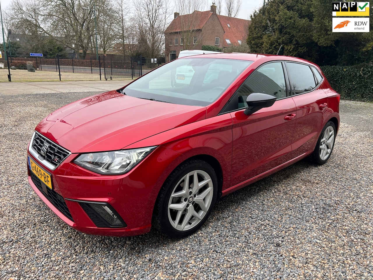 Seat Ibiza - 1.0 TSI FR Intense ADAPT-CRUISE.CAM.NAVI.NAP! - AutoWereld.nl