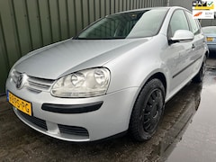 Volkswagen Golf - 1.6 FSI Comfortline