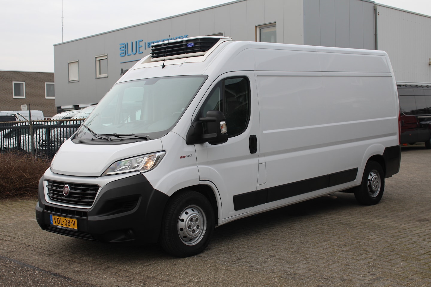 Fiat Ducato - Carrier koel & vrieswagen 35H 2.3 MultiJet 150PK Euro6 L3H2 Luxury ✓ Dhollandia laadklep ✓ - AutoWereld.nl