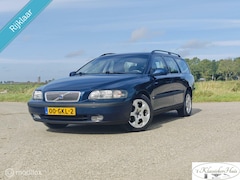 Volvo V70 - 2.0 T-5 Comfort Line aut. Lage kmstand