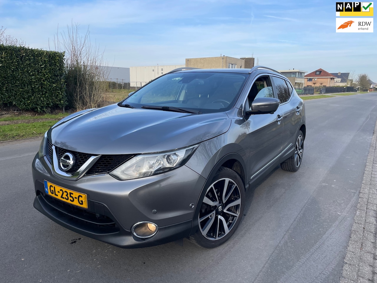 Nissan Qashqai - 1.2 Tekna PANO/NAVI/CLIMA/LEER/CAMERA - AutoWereld.nl