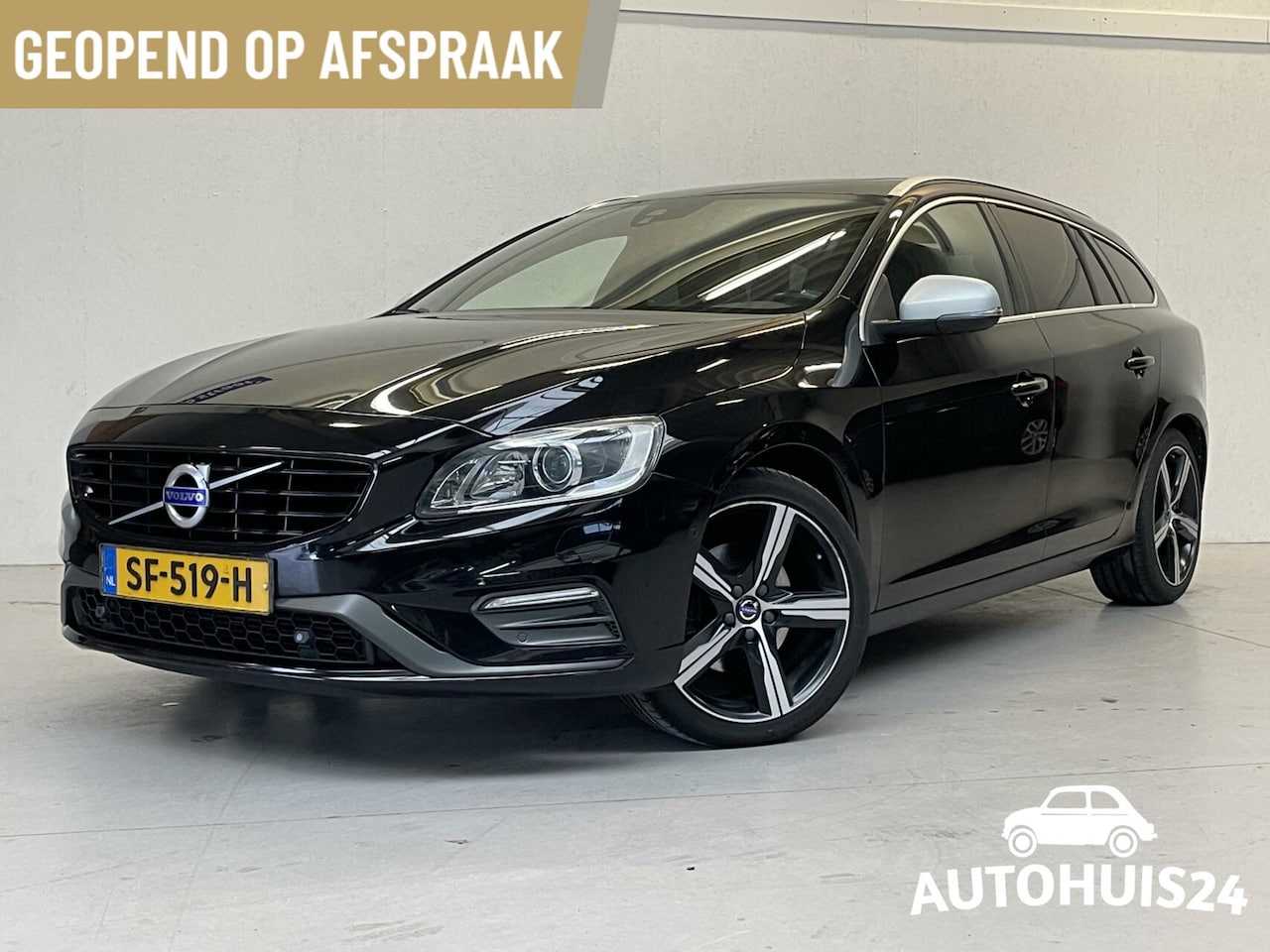 Volvo V60 - 2.0 T4 R-Design AUT DAKJE NL-AUTO - AutoWereld.nl