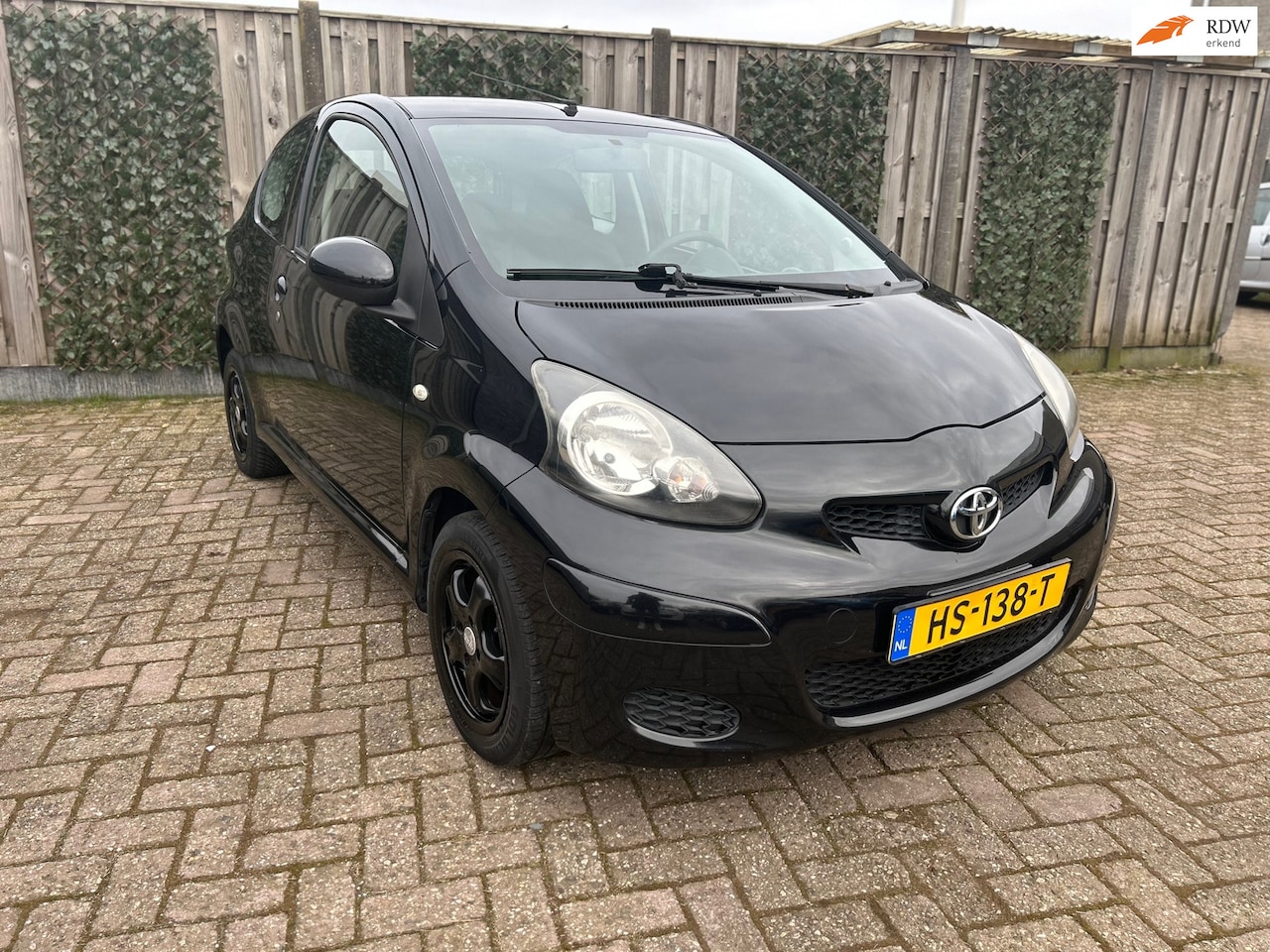 Toyota Aygo - 1.0-12V Access - Elektrische ramen - LM Velgen - AutoWereld.nl