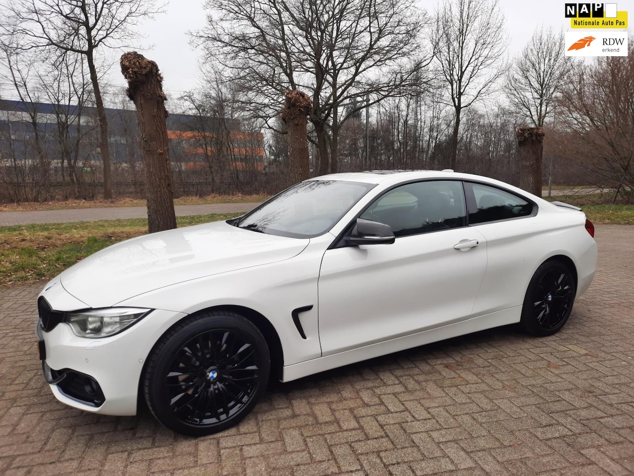 BMW 4-serie Coupé - 428i High Exe m-sport coupe 4x4 leer - AutoWereld.nl