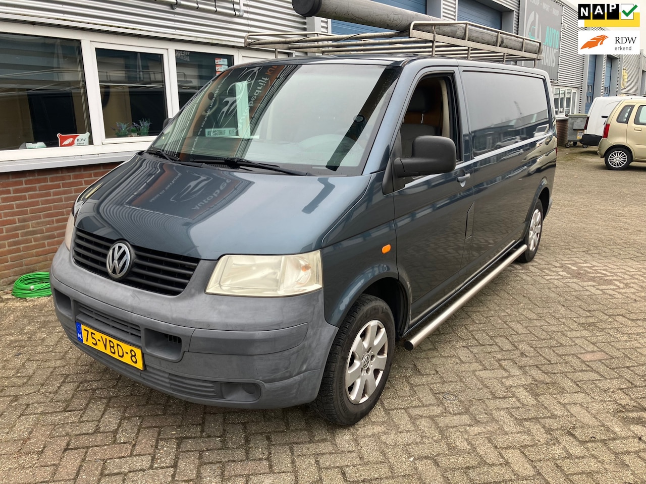 Volkswagen Transporter - 2.5 TDI 340 Trendline Aut Airco - AutoWereld.nl