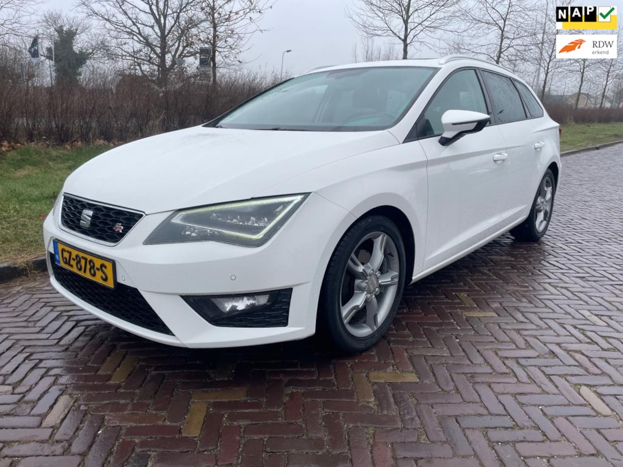 Seat Leon ST - 1.4 EcoTSI FR-Navi -Pano- - AutoWereld.nl