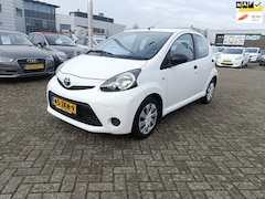 Toyota Aygo - 1.0 EERTE EIGENAR/NAP/AIRCO/NIEUW APK