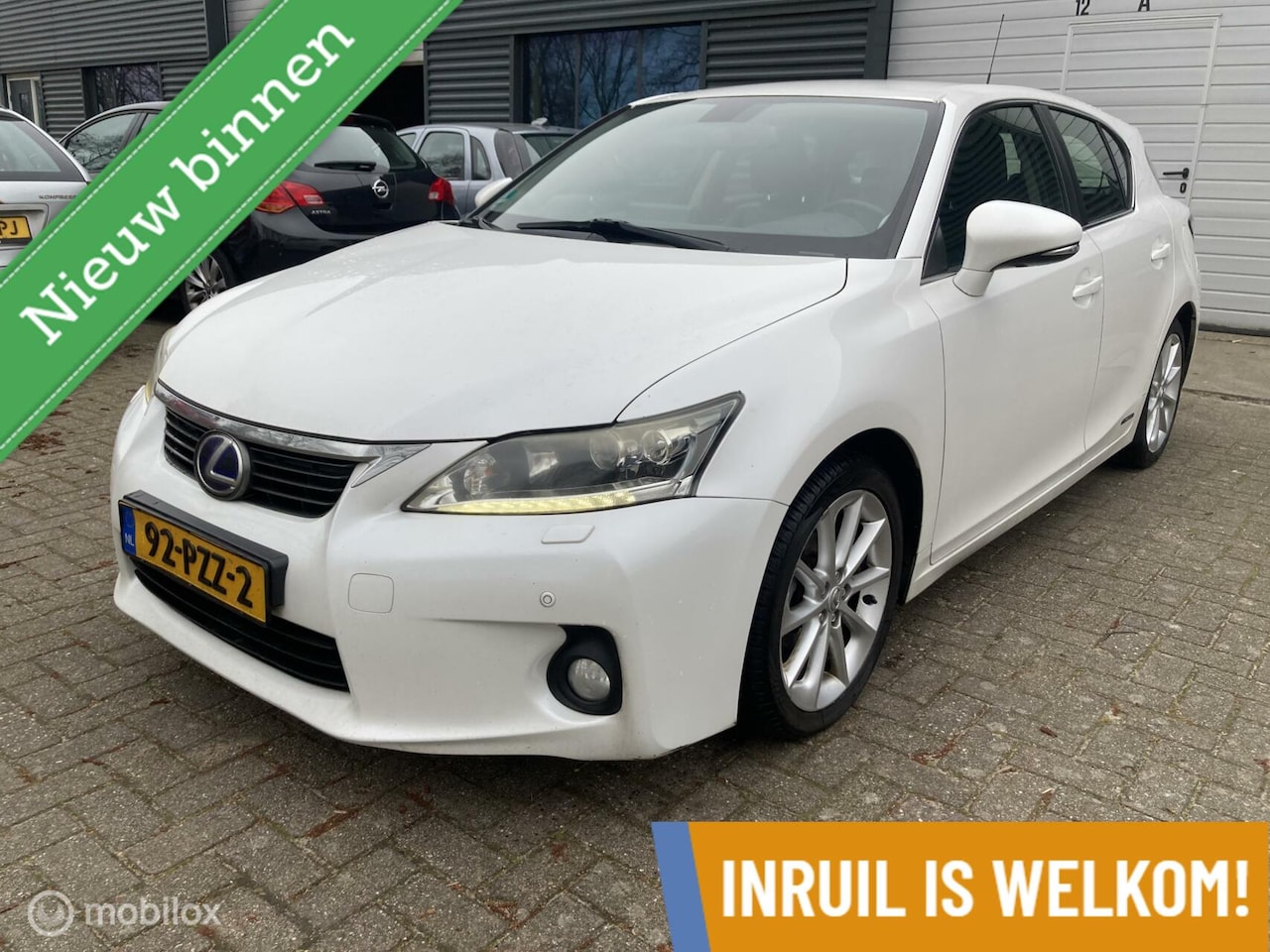 Lexus CT 200h - Luxury Line - AutoWereld.nl