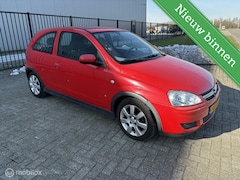 Opel Corsa - 1.2-16V Essentia