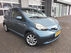 Toyota Aygo - | AIRCO | TOERENTELLER | LM VE 1.0-12V