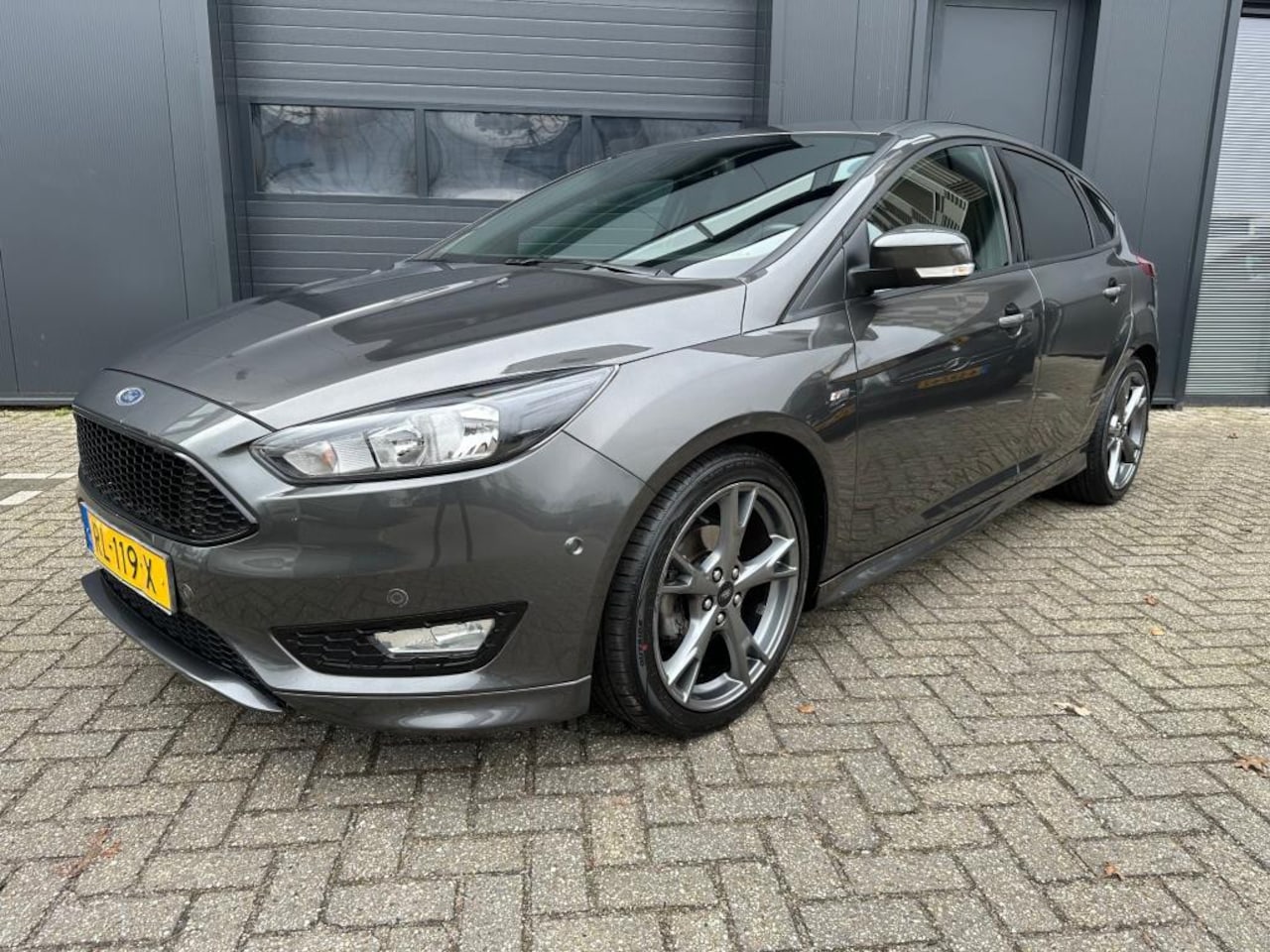 Ford Focus - 1.0 ST-Line 1.0 ST-Line, Navi, Clima, PDC V+A, Cruise - AutoWereld.nl