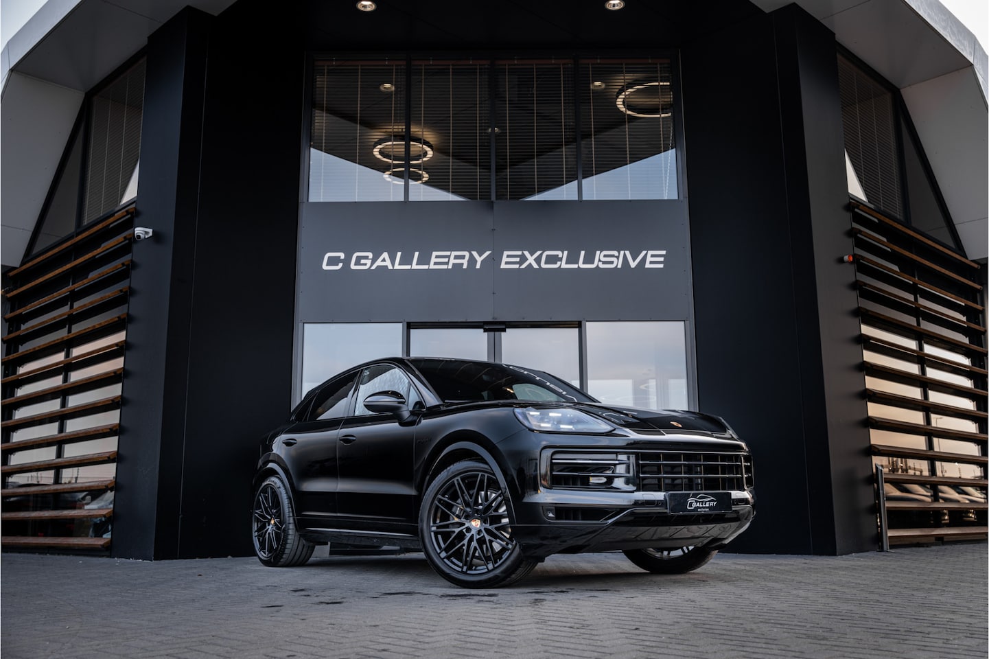 Porsche Cayenne Coupé - 3.0 E-Hybrid - Black Edition l Sport Chrono l Luchtv. l Panorama - AutoWereld.nl