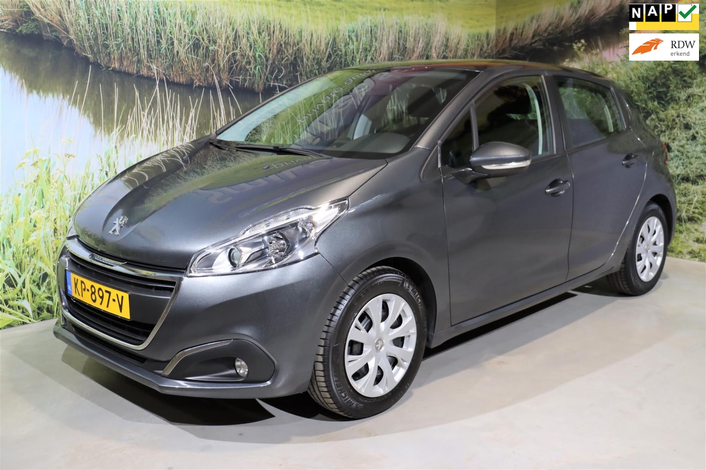 Peugeot 208 - 1.2 Volledige historie | Trekhaak | Parksensoren - AutoWereld.nl