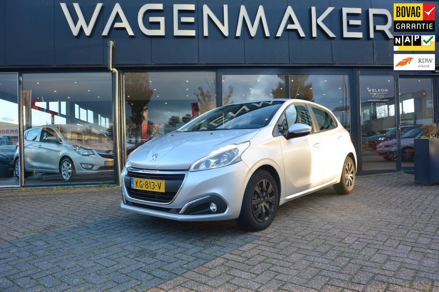 Peugeot 208 - 1.2 Blue Lion Airco|Cruise|NAVI|Apple Carplay - AutoWereld.nl