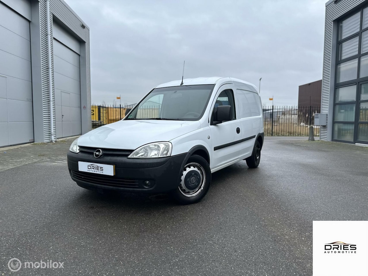 Opel Combo - 1.3 CDTi Business Plus Airco / Trekhaak / NAP! - AutoWereld.nl