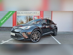 Toyota C-HR - 1.8 Hybrid Executive / Bi-LED / Dodehoek detectie / Autom. inparkeerhulp /