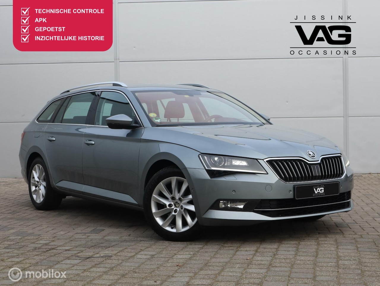 Skoda Superb Combi - 2.0 TDI Automaat Canton LED PDC CarPlay - AutoWereld.nl