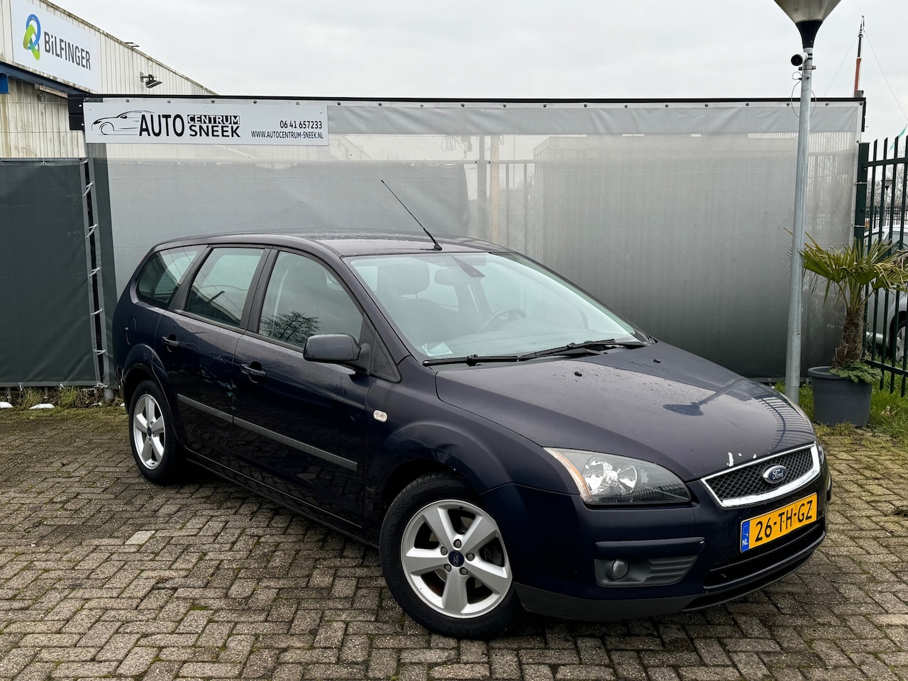 Ford Focus Wagon - 1.6-16V Futura - APK 09-25 - Airco - Cruise - AutoWereld.nl