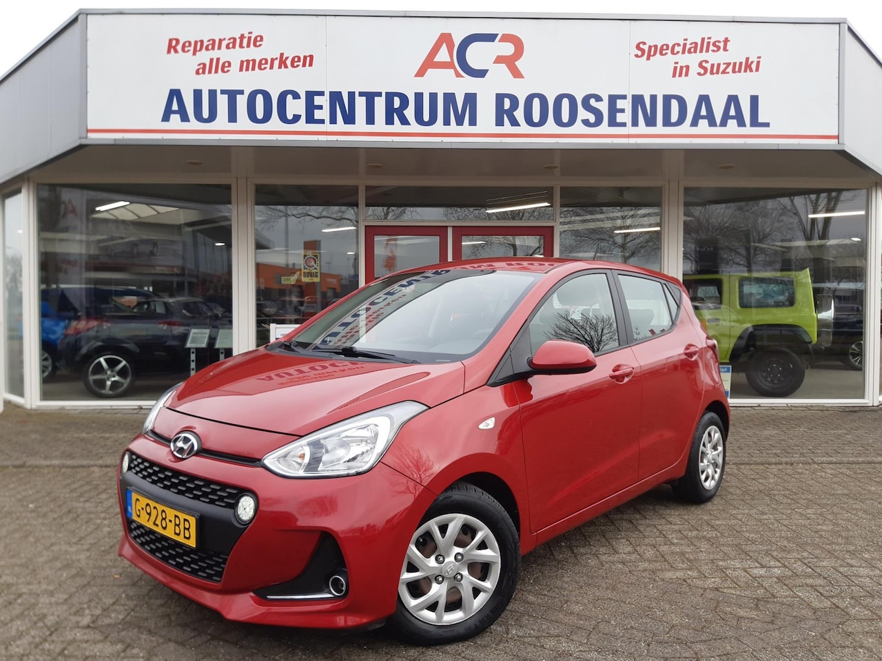 Hyundai i10 - 1.0i Comfort 5p AUTOMAAT NAVI LED PDC 1e EIGENAAR! NAP! - AutoWereld.nl