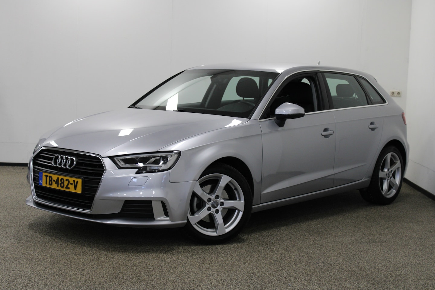 Audi A3 Sportback - 1.0 TFSI Sport Lease Edition 1.0 TFSI Sport Lease Edition - AutoWereld.nl