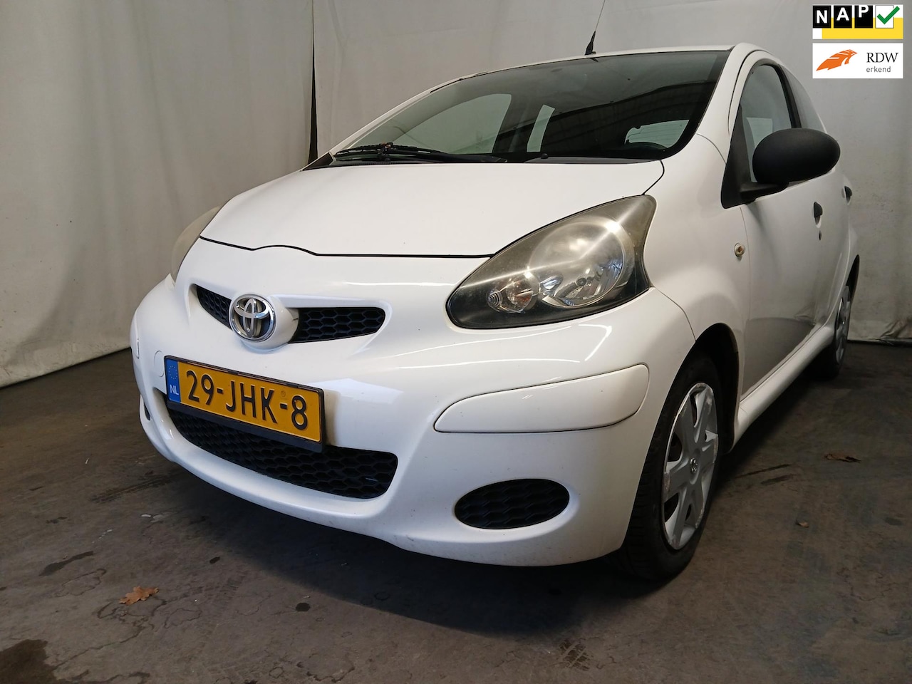 Toyota Aygo - 1.0-12V Access SCHADEAUTO!! - AutoWereld.nl