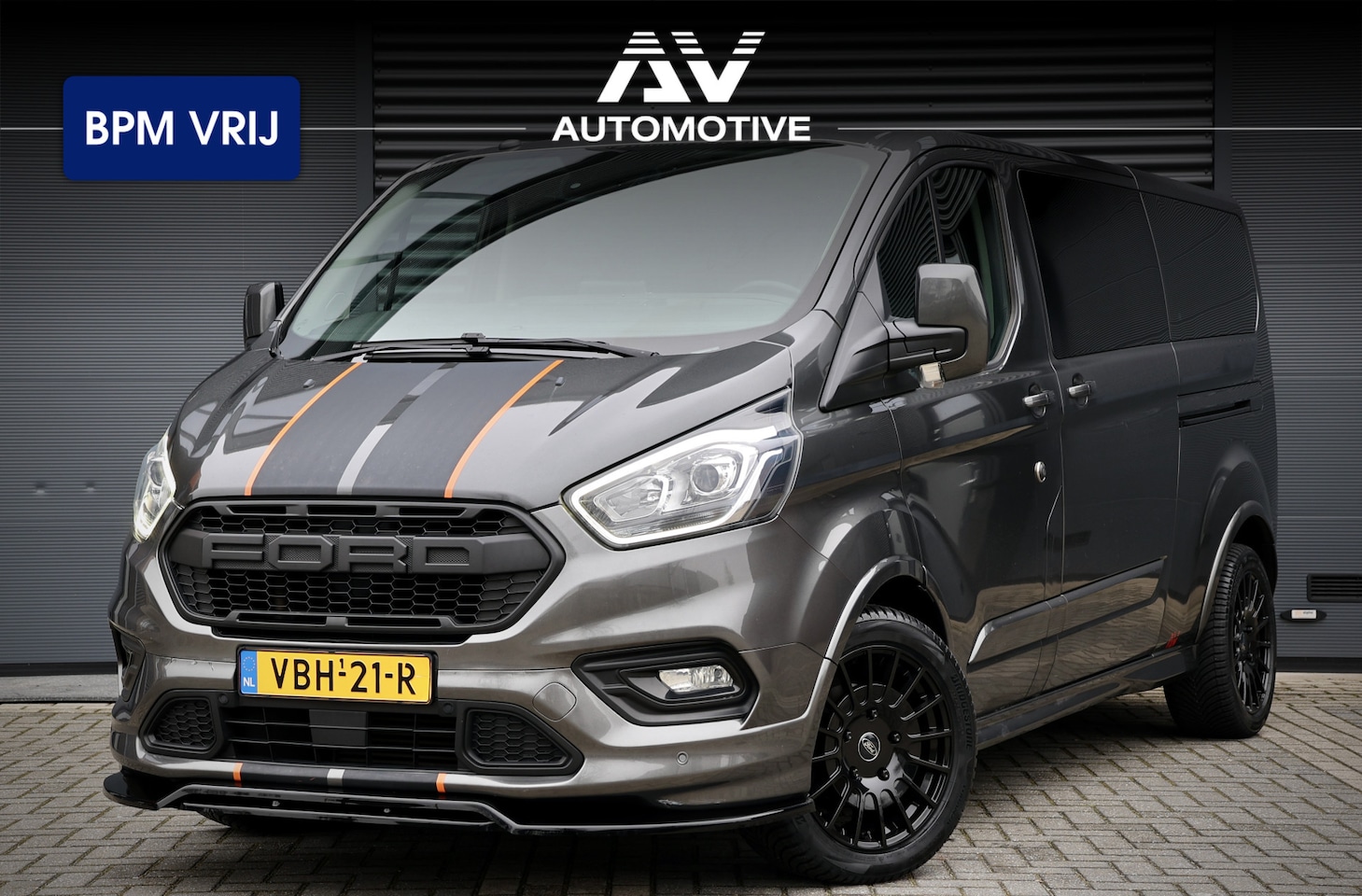 Ford Transit Custom - 310 2.0 TDCI L2H1 170 PK Sport | Dubbel Cabine | Navigatie | Camera | CarPlay | L+R Schuif - AutoWereld.nl