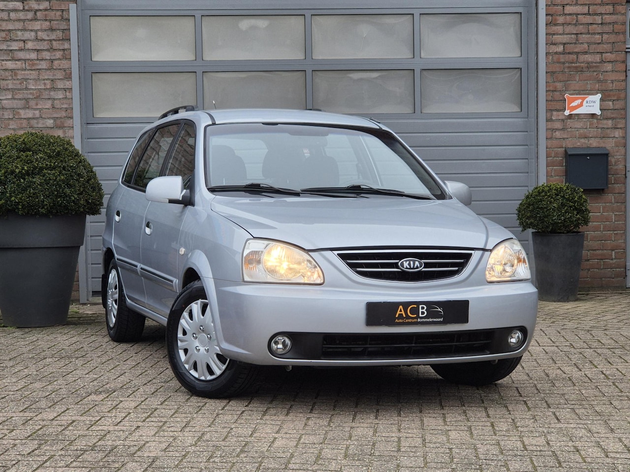 Kia Carens - 1.6-16V LX 1.6-16V LX - AutoWereld.nl