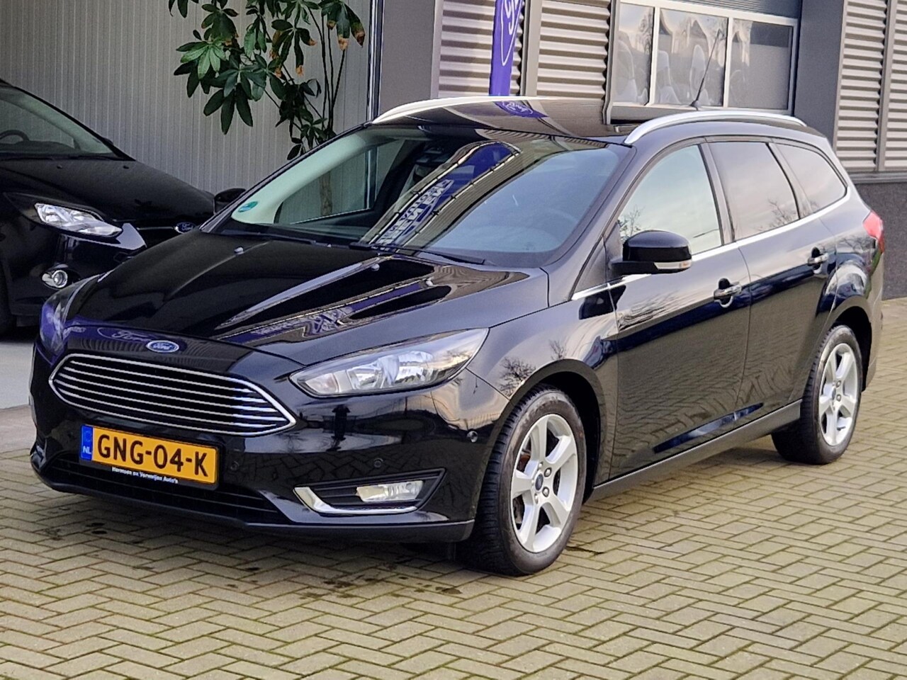 Ford Focus Wagon - 1.0 Titanium nieuwe distributie! - AutoWereld.nl