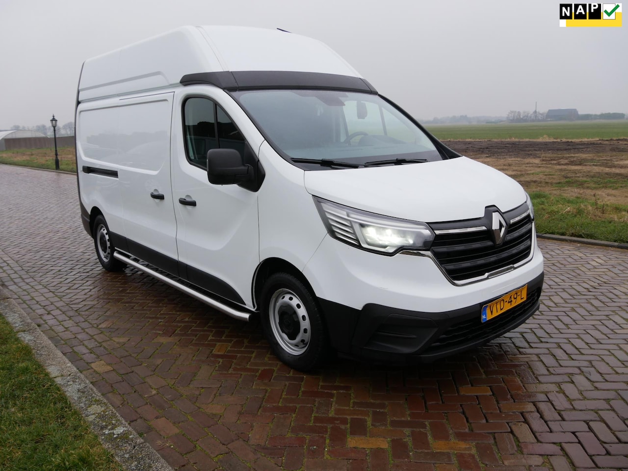 Renault Trafic - 2.0 dCi 150 T29 L2H2 Comfort 6-BAK AC ** 39.000KM** NEW MODEL - AutoWereld.nl