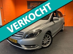 Mercedes-Benz B-klasse - 180 / AMBITION / AUTOMAAT / NAVI