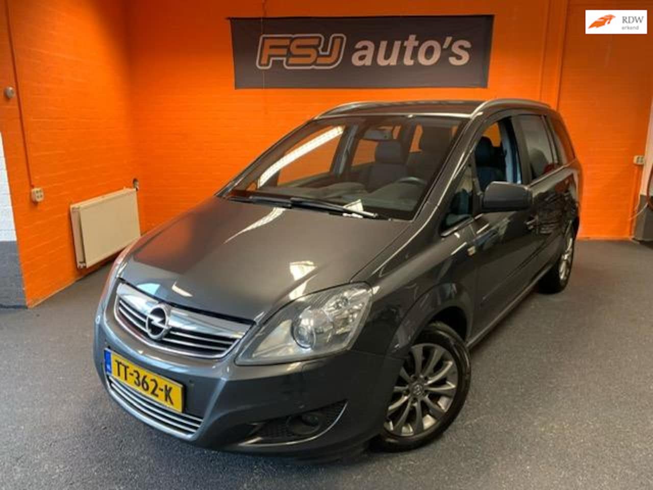 Opel Zafira - 1.8 Cosmo 7 Persoons / Airco / APK 31-02-2026 - AutoWereld.nl