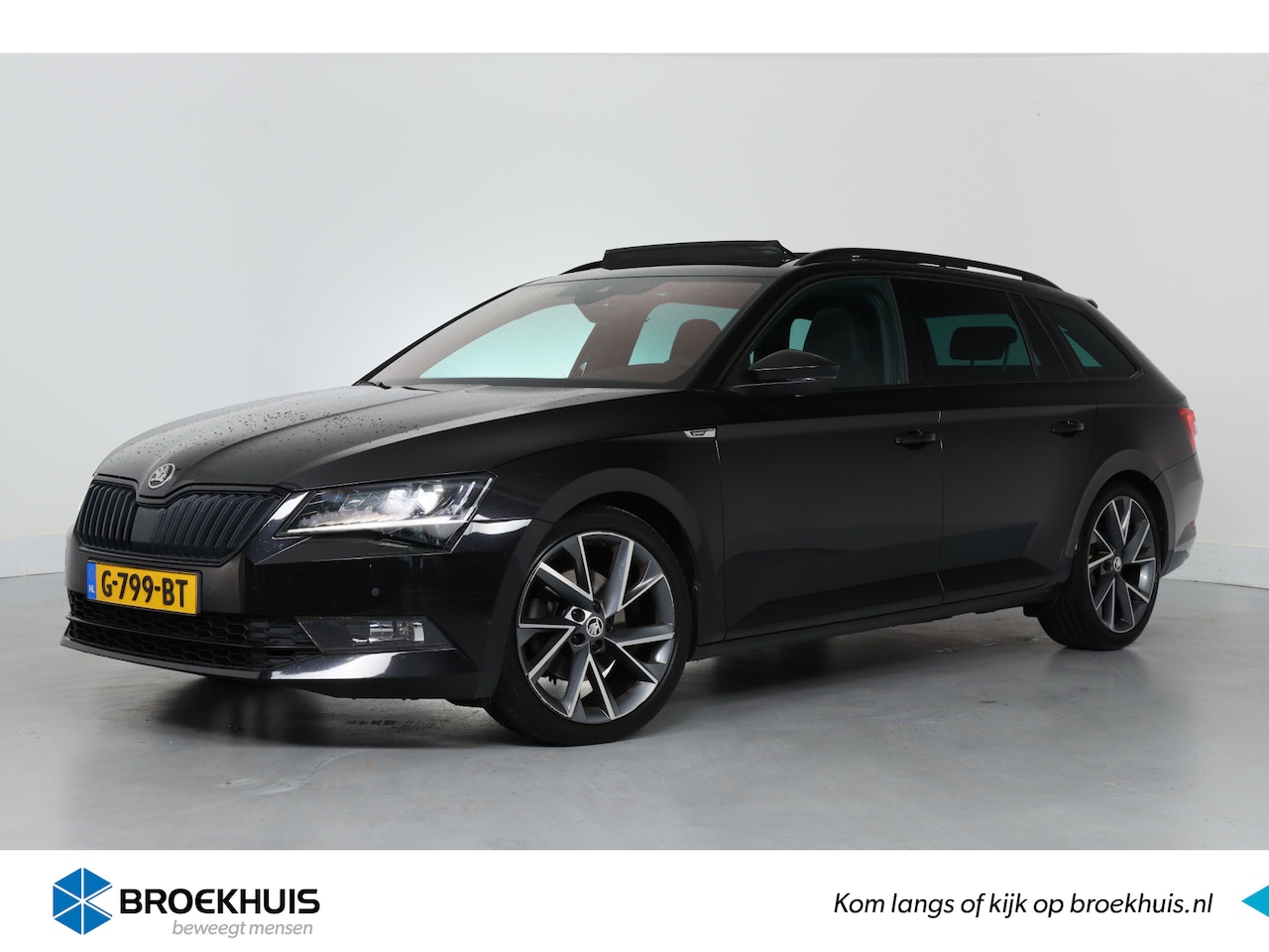 Skoda Superb Combi - 1.5 TSI ACT Sportline Business | Vitrual | Open Dak | Trekhaak | Canton Audio | Memoryzete - AutoWereld.nl