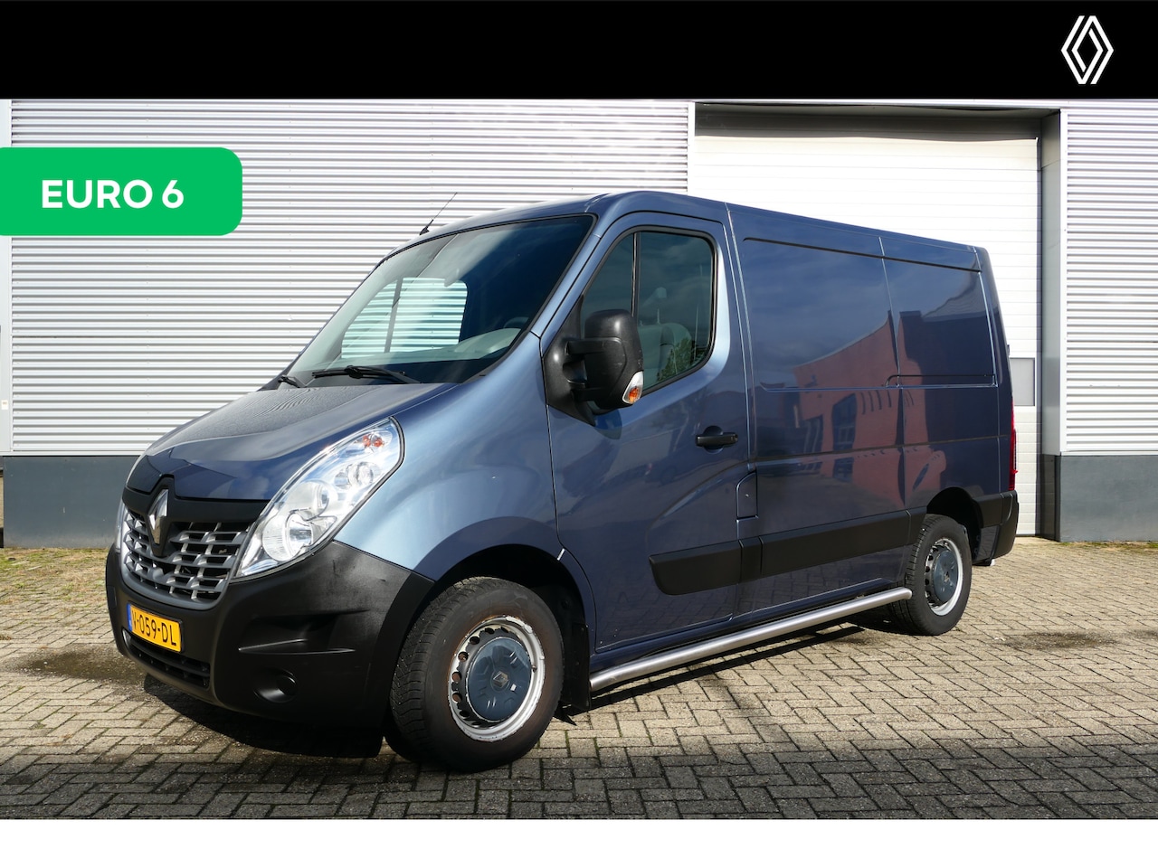 Renault Master - T28 2.3 dCi 130 L1H1 *meeneemprijs* - Cruise, Trekhaak, Betimmering, Navi - AutoWereld.nl