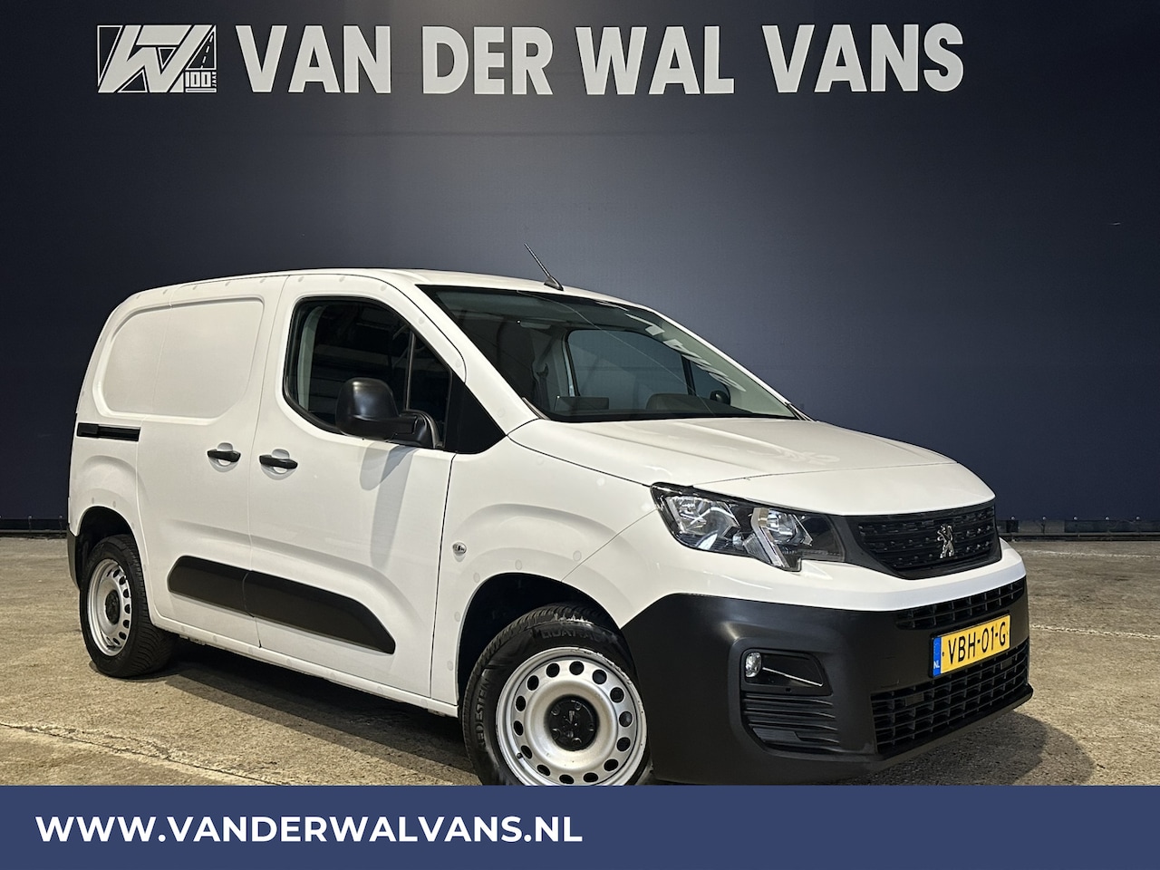 Peugeot Partner - 1.6 BlueHDI L1H1 Euro6 Airco | 3-Zits | Navigatie | Apple Carplay | Trekhaak | Cruisecontr - AutoWereld.nl