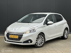 Peugeot 208 - 1.2 PureTech Signature | CRUISE | CARPLAY |