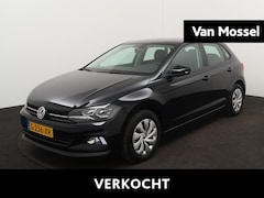 Volkswagen Polo - 1.0 TSI Comfortline | Navigatie | Airco | Parkeersensoren voor + achter | Trekhaak