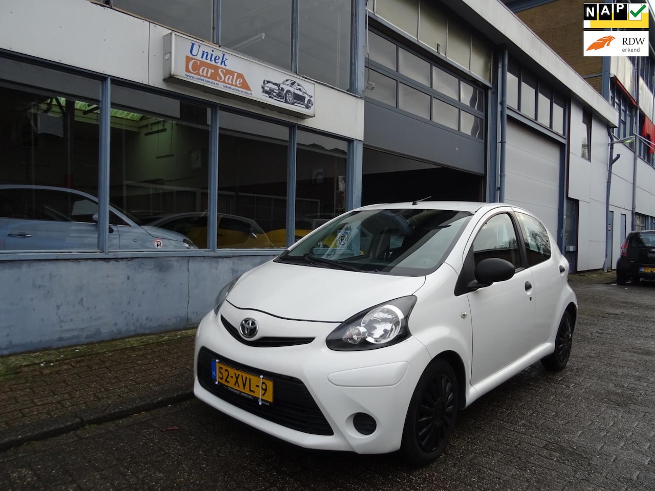 Toyota Aygo - 1.0 VVT-i Comfort 1.0 VVT-i Comfort - AutoWereld.nl