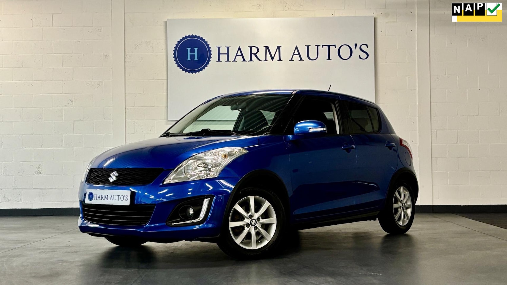 Suzuki Swift - 1.2 Exclusive Clima/Trekhaak/Keyless/LED - AutoWereld.nl