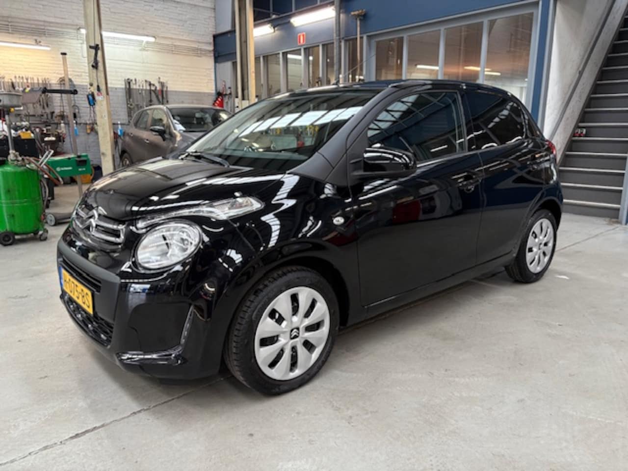 Citroën C1 - 1.0 VTi 72PK 5D Feel | Airco | Bluetooth | Elektr. ramen | Getint glas | toerenteller | NA - AutoWereld.nl