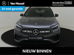 Mercedes-Benz GLA-Klasse - 200 Business Solution AMG Panorama dak / Memory Seats / Parkeercamera / Sfeerverlichting /