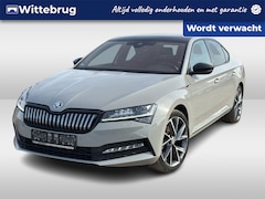 Skoda Superb - 1.4 TSI iV 218PK Sportline Business / Digitale Cockpit / Panoramadak / Zwenkbare Trekhaak