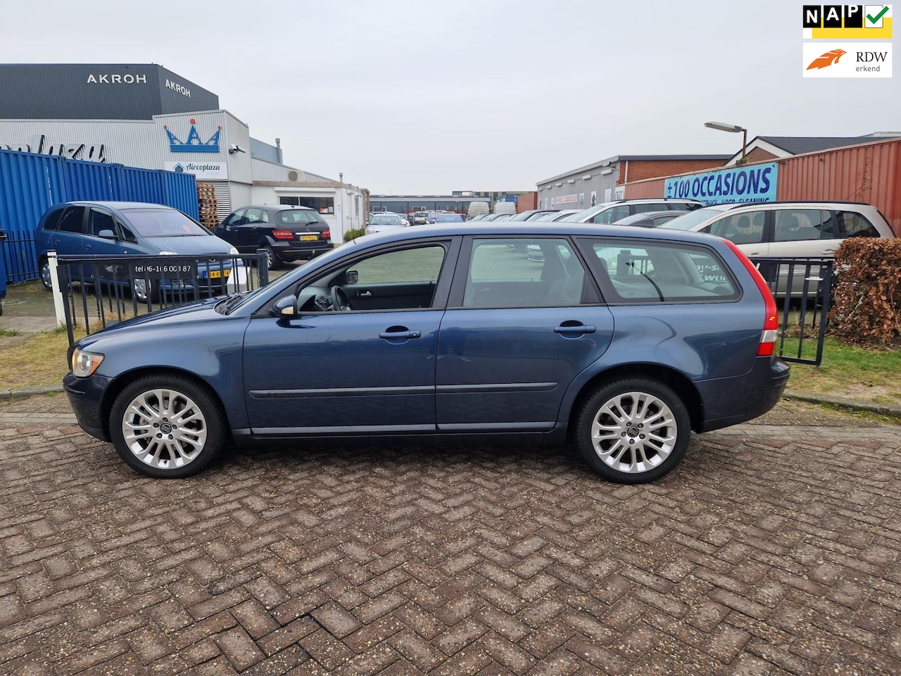 Volvo V50 - 2.4/STOELVW/CRUISE/AIRCO/LANGE APK! - AutoWereld.nl