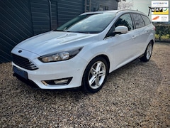 Ford Focus Wagon - 1.5 Titanium CLIMA | NAVI | CARPLAY | CRUISE CONTROL | STUURVERW | STOELVERW | APK 01-2027