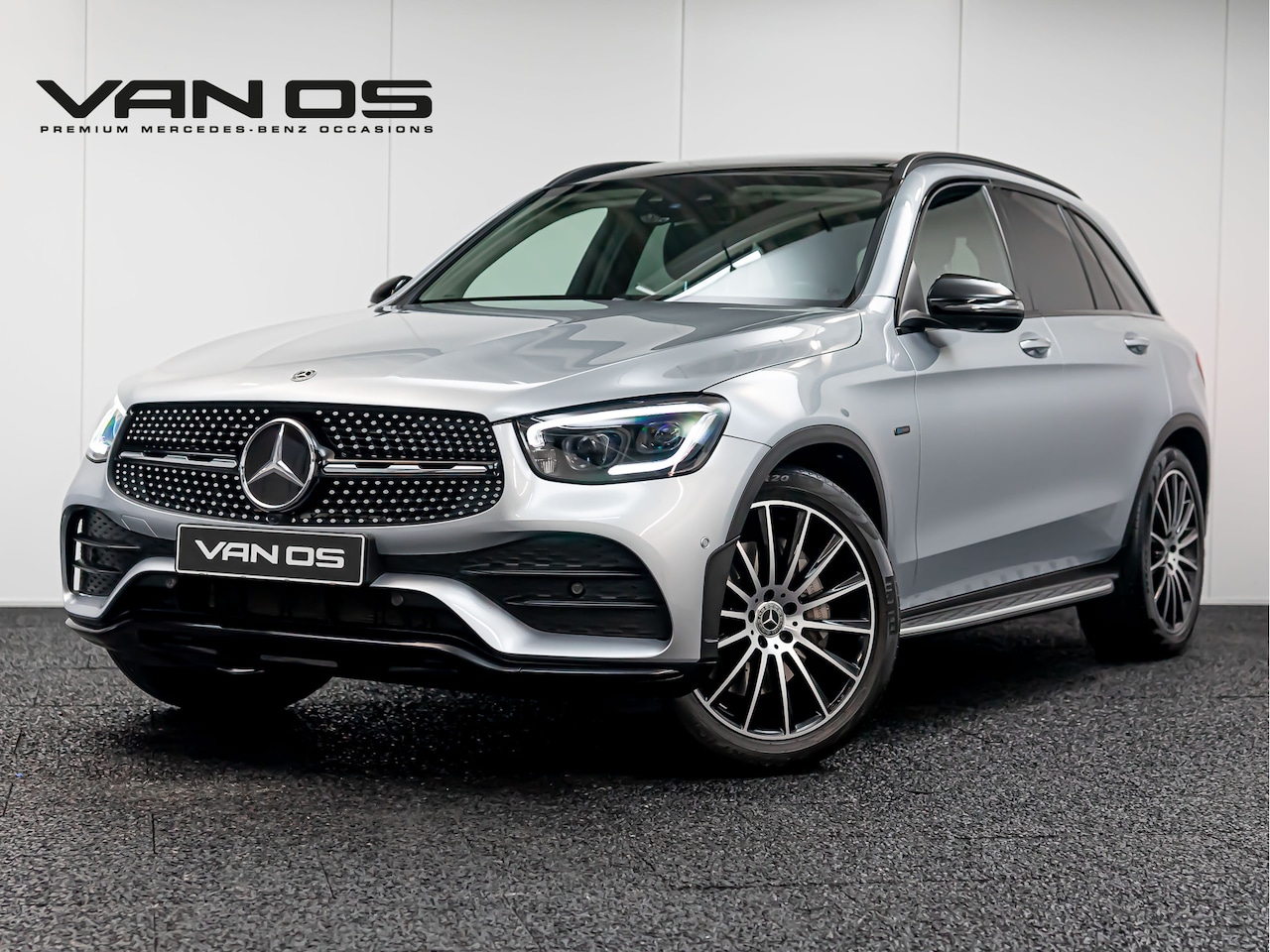 Mercedes-Benz GLC-klasse - GLC 300e 4MATIC AMG Line | AIRMATIC | Trekhaak - AutoWereld.nl