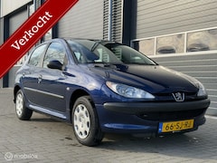 Peugeot 206 - 1.4 One-line | 5-DRS | NAP | BJ 2006 | NWE APK