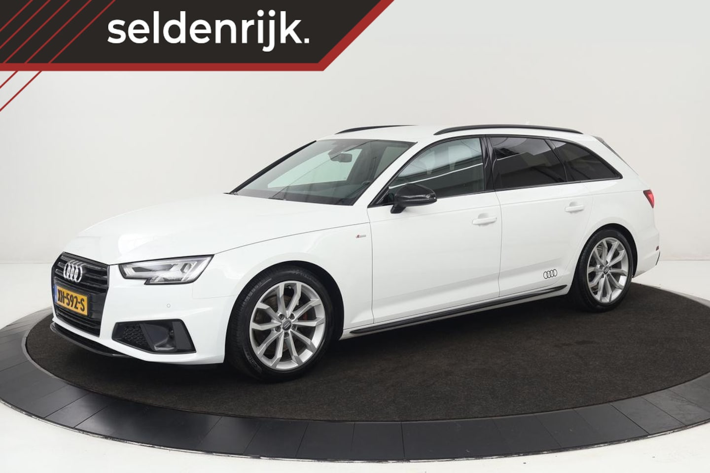 Audi A4 - 35 TFSI Sport S Line Black Edition | 1e eigenaar | Leder | Stoelverwarming | Trekhaak | Fu - AutoWereld.nl